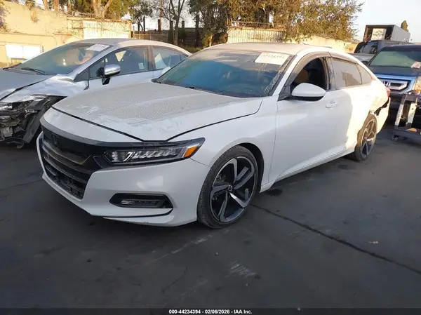 1HGCV2F39LA005015 2020 HONDA ACCORD - Image 2