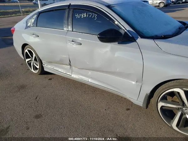 2022 HONDA ACCORD auction photo 6