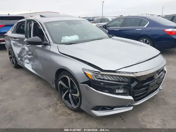 1HGCV2F39NA019676 2022 HONDA ACCORD - Image 1