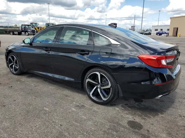 1HGCV2F3XJA000256 2018 HONDA ACCORD - Image 2
