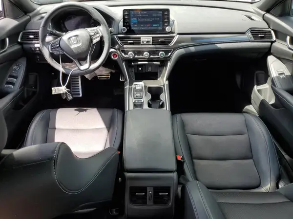 1HGCV2F3XJA000256 2018 HONDA ACCORD - Image 8