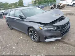1HGCV2F3XJA006400 2018 HONDA ACCORD