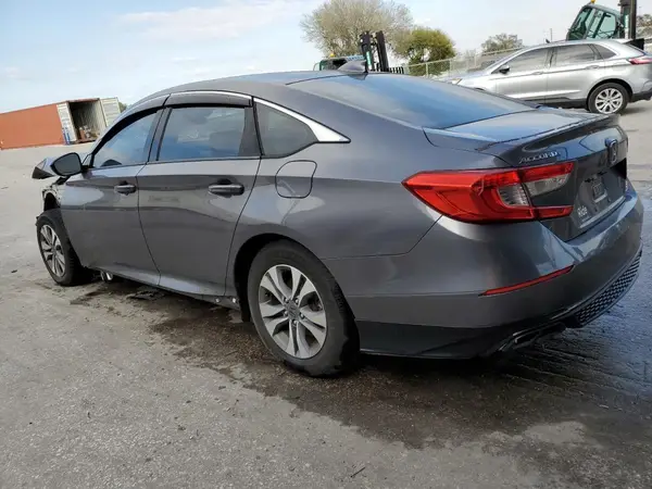 1HGCV2F3XJA015288 2018 HONDA ACCORD - Image 2