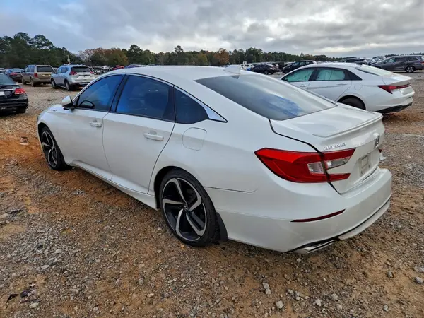 1HGCV2F3XJA021060 2018 HONDA ACCORD - Image 2