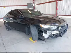 1HGCV2F3XJA029238 2018 HONDA ACCORD