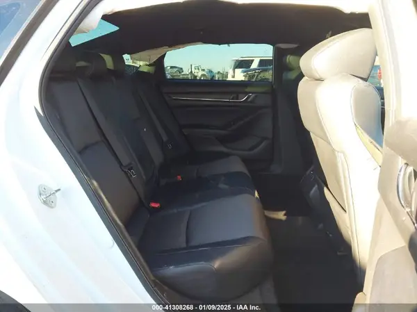 1HGCV2F3XJA030552 2018 HONDA ACCORD - Image 8
