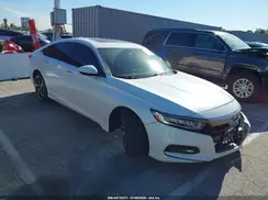 1HGCV2F3XJA032365 2018 HONDA ACCORD