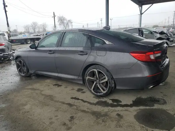 1HGCV2F3XJA035475 2018 HONDA ACCORD - Image 2