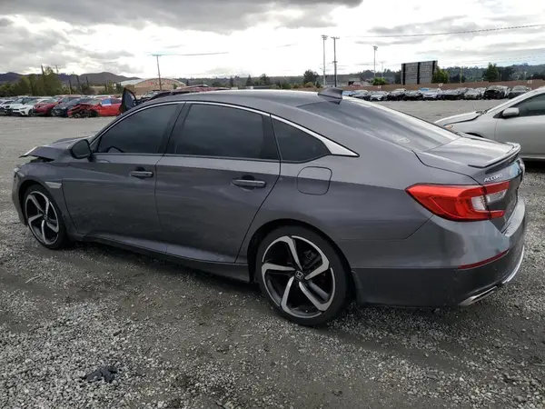 1HGCV2F3XJA035640 2018 HONDA ACCORD - Image 2