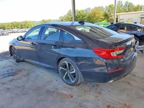 1HGCV2F3XJA049084 2018 HONDA ACCORD - Image 2