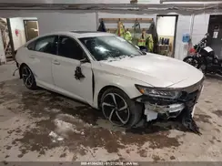 1HGCV2F3XJA051577 2018 HONDA ACCORD