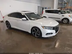 1HGCV2F3XKA016619 2019 HONDA ACCORD
