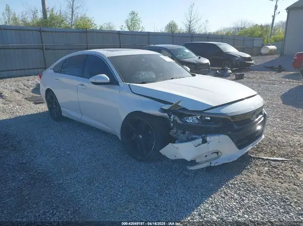 1HGCV2F3XKA017821 2019 HONDA ACCORD - Image 1