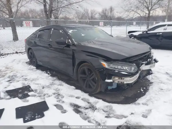 1HGCV2F3XKA026485 2019 HONDA ACCORD - Image 1