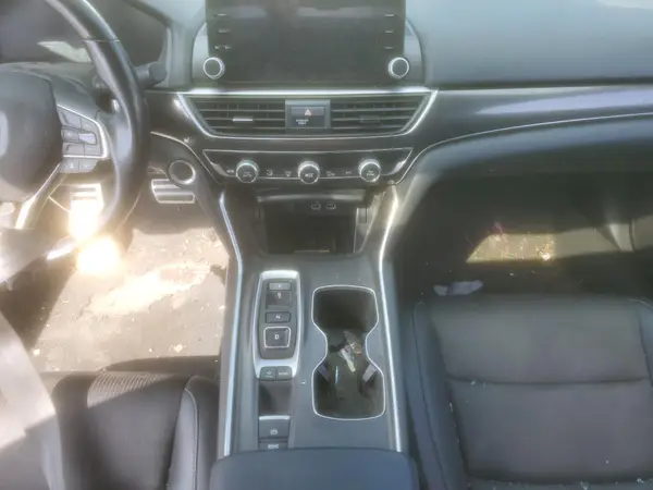 1HGCV2F3XNA003745 2022 HONDA ACCORD - Image 8
