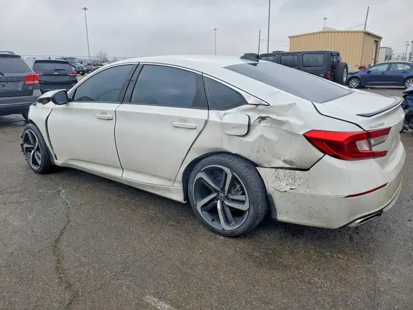 1HGCV2F3XNA005978 2022 HONDA ACCORD - Image 2