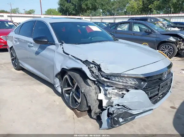 1HGCV2F3XNA016768 2022 HONDA ACCORD - Image 1