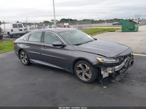 1HGCV2F50JA003555 2018 HONDA ACCORD - Image 1