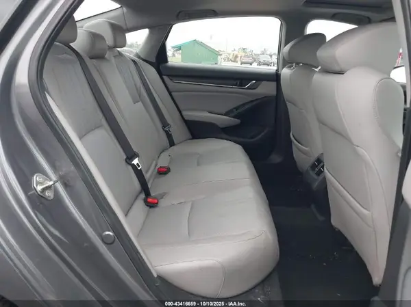 1HGCV2F50JA003555 2018 HONDA ACCORD - Image 8
