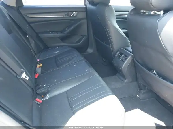 1HGCV2F50JA020565 2018 HONDA ACCORD - Image 8