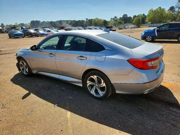 1HGCV2F50JA021733 2018 HONDA ACCORD - Image 2