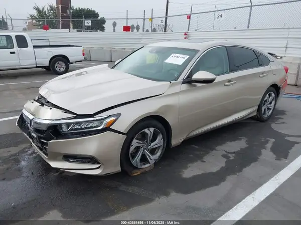 1HGCV2F50JA023871 2018 HONDA ACCORD - Image 2