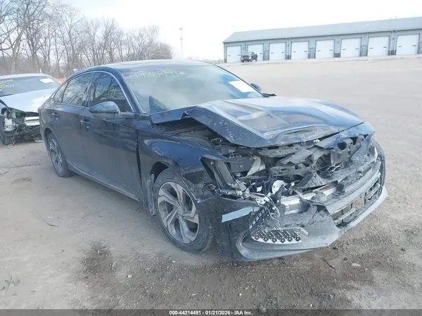 1HGCV2F50JA025166 2018 HONDA ACCORD - Image 1