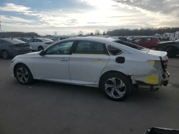1HGCV2F50JA028696 2018 HONDA ACCORD - Image 2