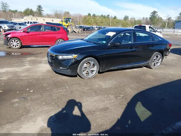 1HGCV2F51JA003628 2018 HONDA ACCORD - Image 2
