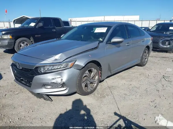 1HGCV2F51JA010238 2018 HONDA ACCORD - Image 2