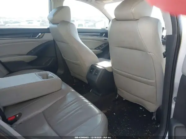 1HGCV2F51JA010238 2018 HONDA ACCORD - Image 8