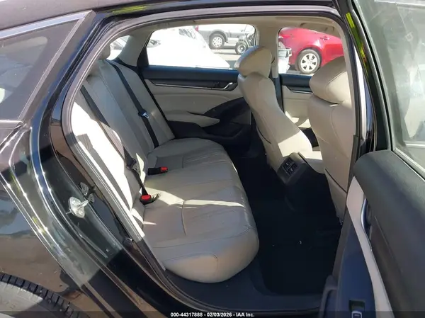 1HGCV2F51JA015651 2018 HONDA ACCORD - Image 8