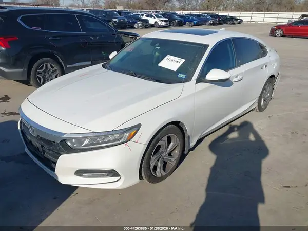 1HGCV2F51JA023992 2018 HONDA ACCORD - Image 2