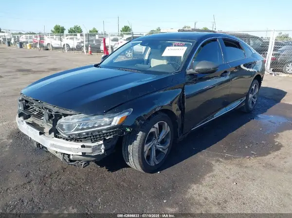 1HGCV2F51JA028528 2018 HONDA ACCORD - Image 2