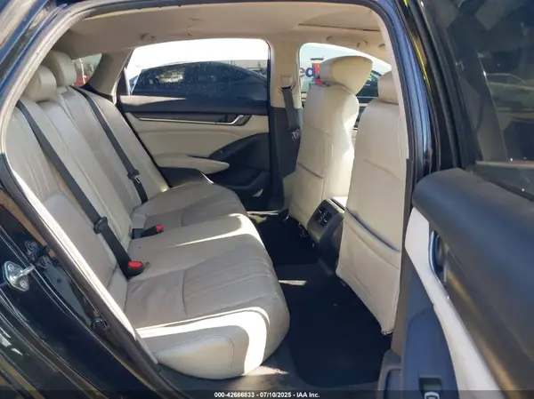 1HGCV2F51JA028528 2018 HONDA ACCORD - Image 8