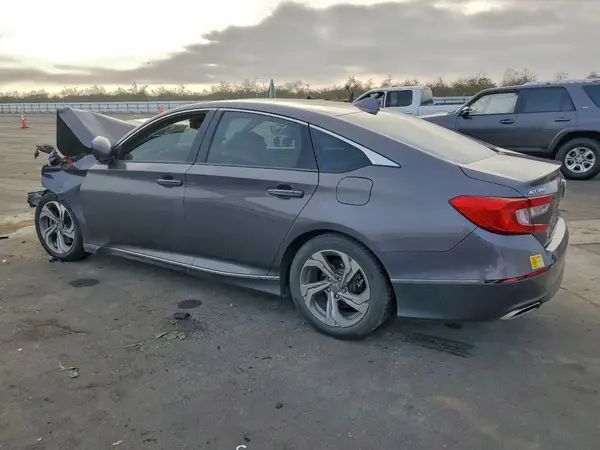1HGCV2F51JA039724 2018 HONDA ACCORD - Image 2