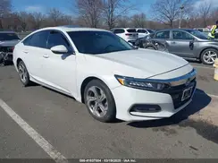1HGCV2F51JA040193 2018 HONDA ACCORD