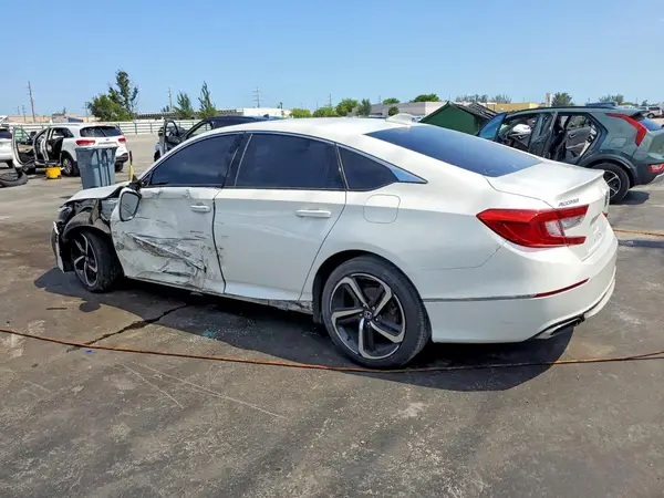 1HGCV2F52JA001791 2018 HONDA ACCORD - Image 2