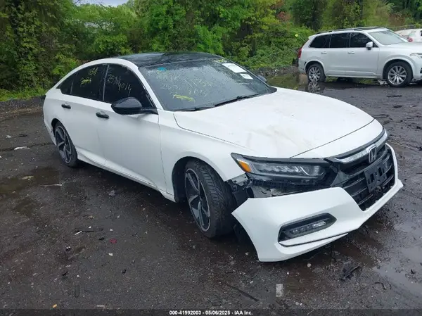 1HGCV2F52JA006814 2018 HONDA ACCORD - Image 1
