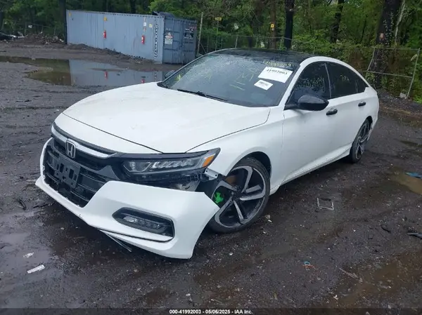 1HGCV2F52JA006814 2018 HONDA ACCORD - Image 2