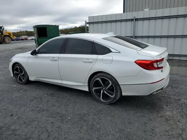 1HGCV2F52JA011303 2018 HONDA ACCORD - Image 2