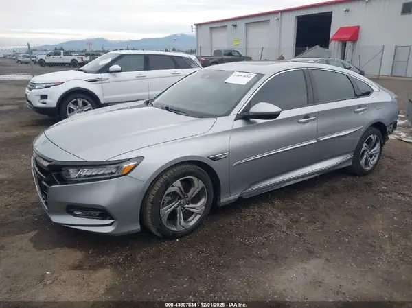 1HGCV2F52JA012502 2018 HONDA ACCORD - Image 2