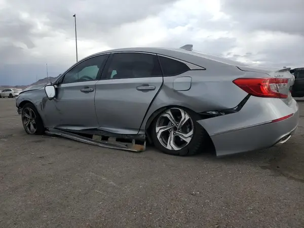 1HGCV2F52JA014198 2018 HONDA ACCORD - Image 2