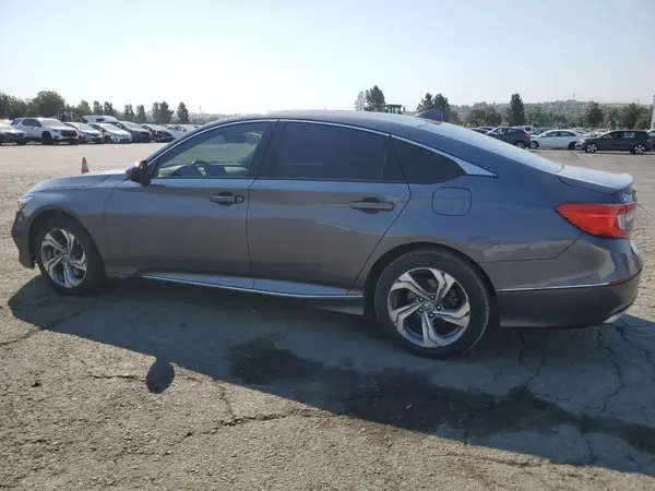 1HGCV2F52JA017120 2018 HONDA ACCORD - Image 2