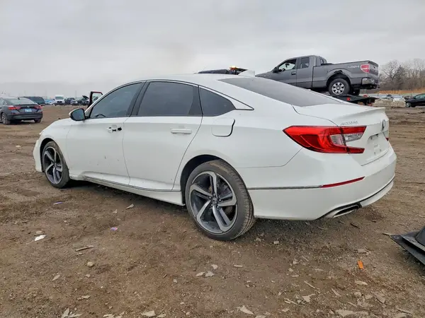 1HGCV2F52JA017831 2018 HONDA ACCORD - Image 2