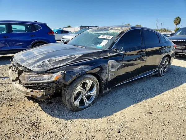 1HGCV2F52JA018154 2018 HONDA ACCORD - Image 1