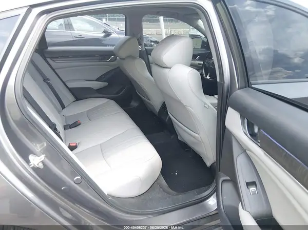1HGCV2F53JA003467 2018 HONDA ACCORD - Image 8