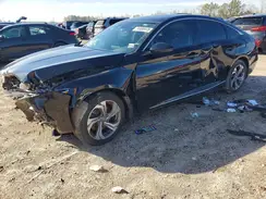 1HGCV2F53JA008278 2018 HONDA ACCORD