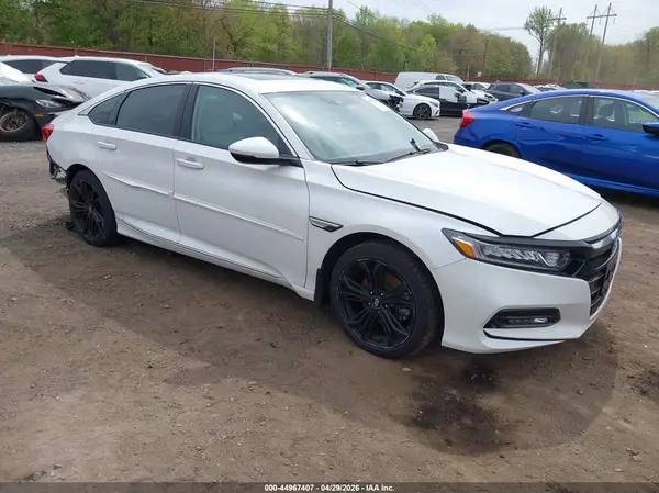 1HGCV2F53JA019457 2018 HONDA ACCORD - Image 1