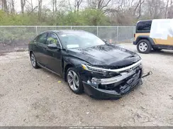 1HGCV2F53JA025226 2018 HONDA ACCORD